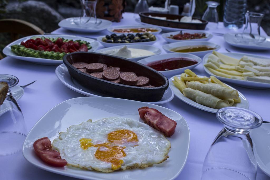 Asina Motel Сапанджа Екстериор снимка